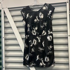 SILENCE & NOISE Urban Outfitters printed mini dress